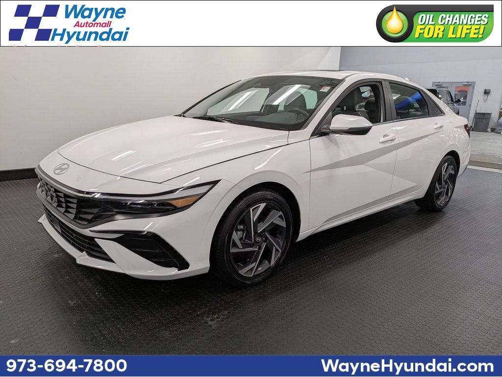 2025 Hyundai Elantra Hybrid Limited FWD