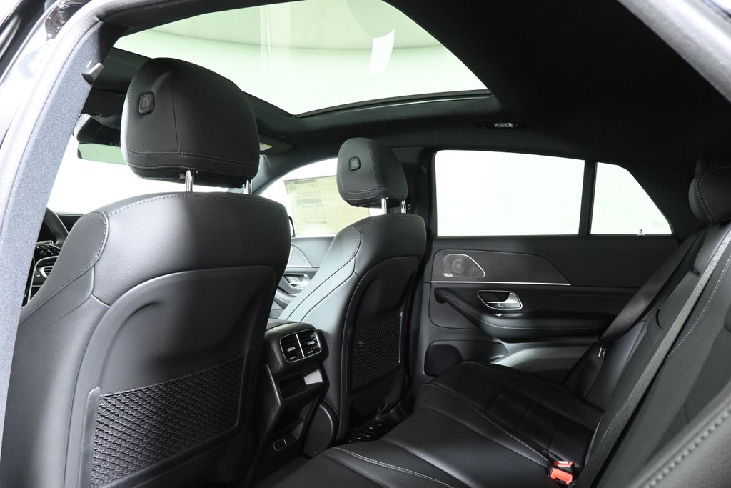 2025 Mercedes-Benz GLE 450 24