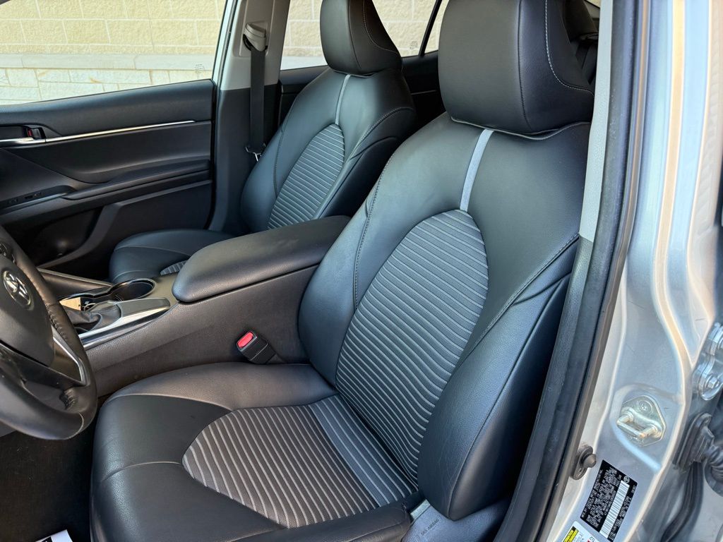 Thumbnail: 2020 Toyota Camry - 13