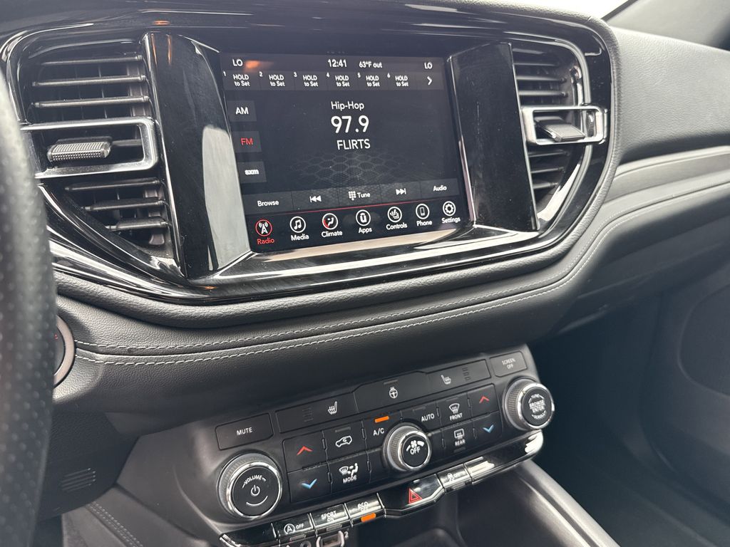 2023 Dodge Durango SXT White at Toyota of Victoria