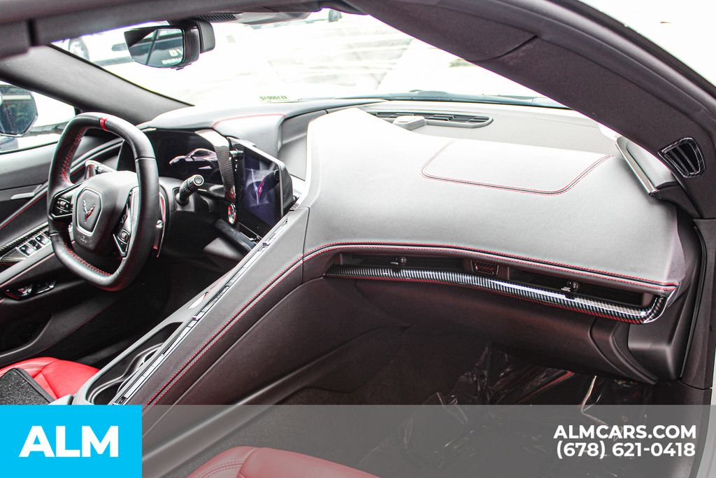Used 2024 White Chevrolet Stingray image 21
