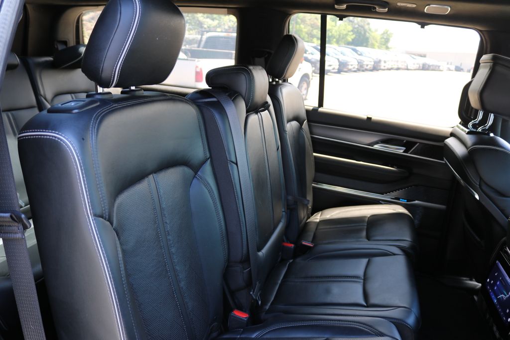Used Car 2022 Jeep Grand Wagoneer  Series Ii For Sale Under $60,000 In Austin, Texas