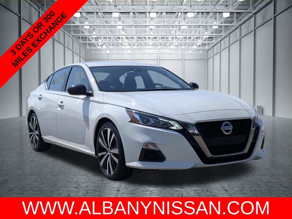 2022 Nissan Altima 2.5 SR