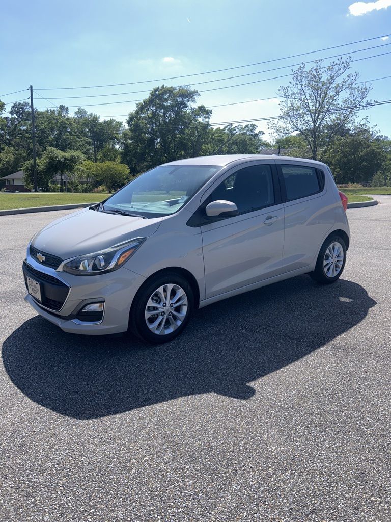 Toasted Marshmallow Metallic 2019 Chevrolet Spark 1LT FWD Hatchback Front-Wheel Drive Continuously Variable Transmission