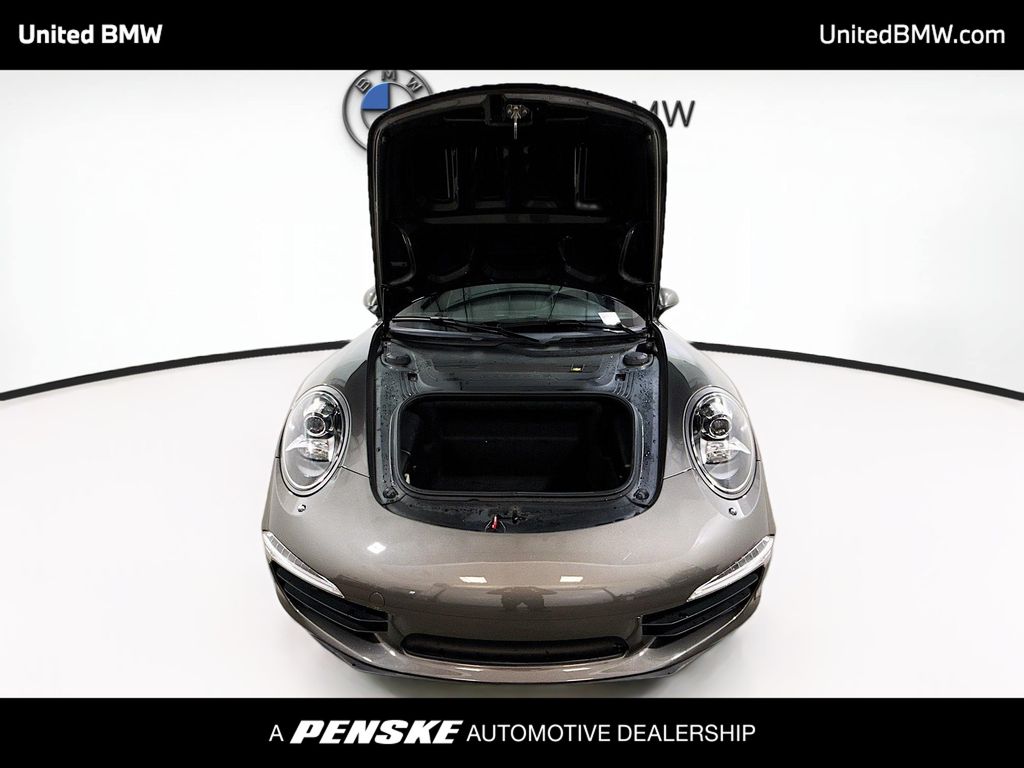 Thumbnail: 2014 Porsche 911 - 13