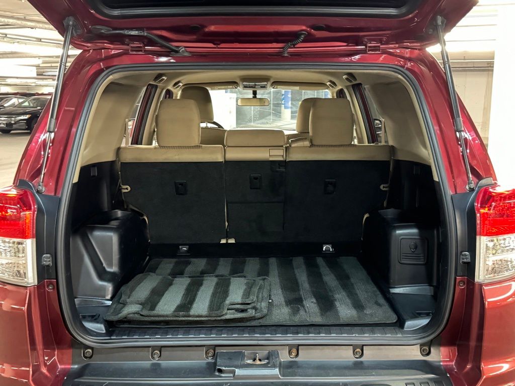 2013 Toyota 4Runner SR5 32