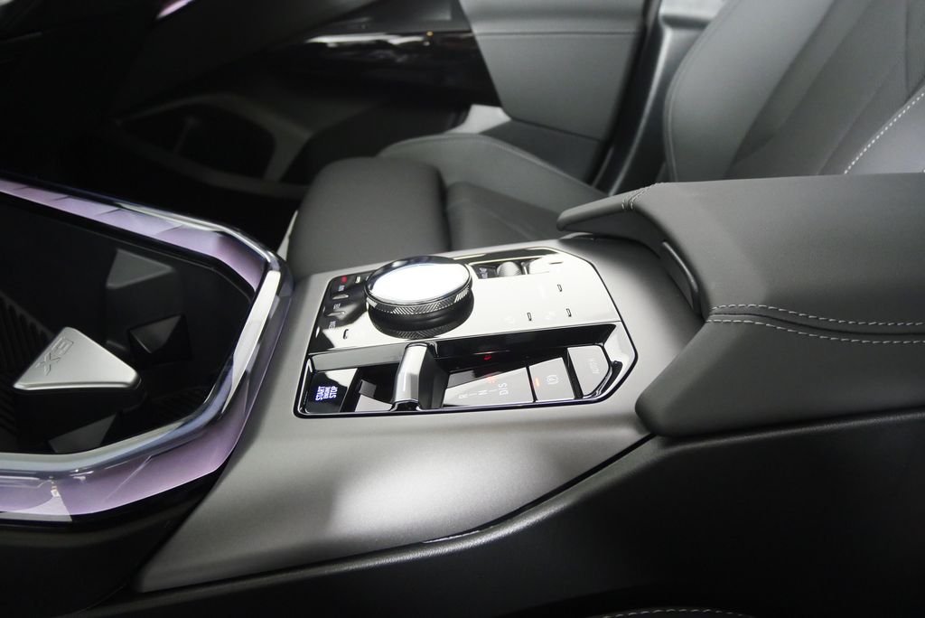 Thumbnail: 2026 BMW X3 - 21