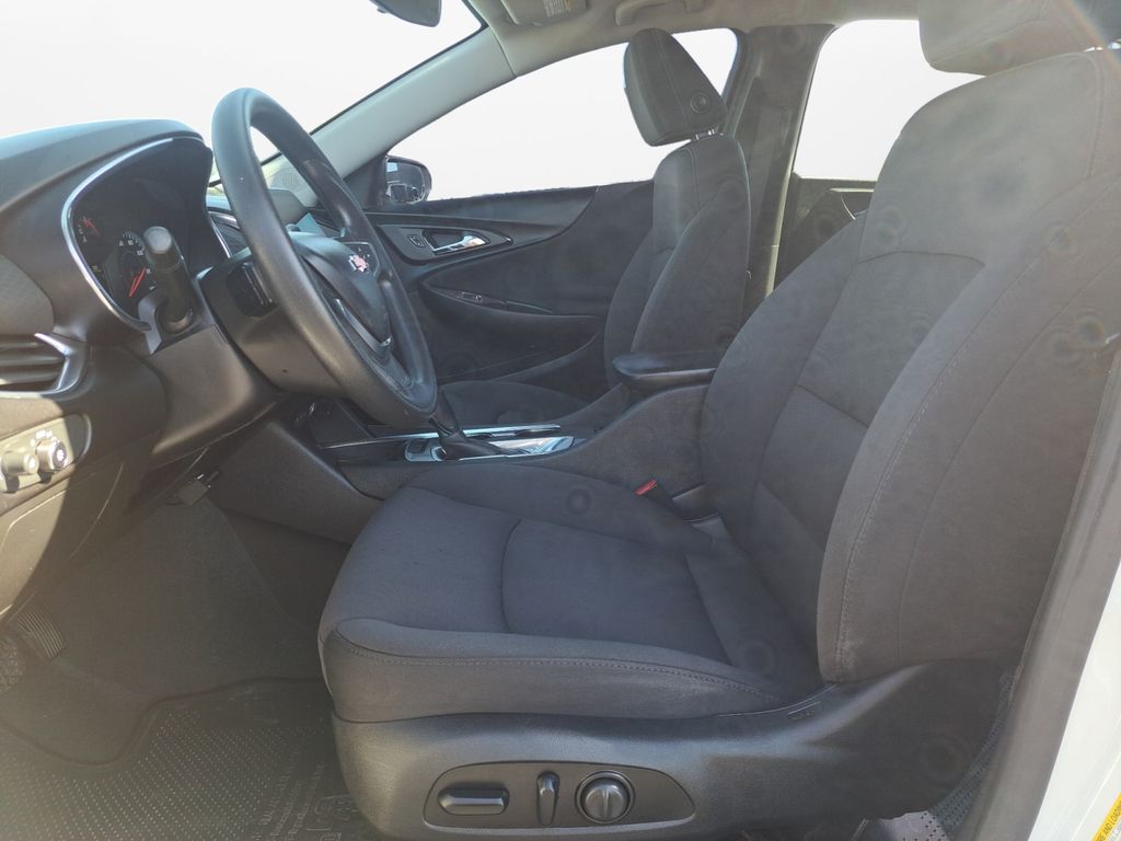 Used Car 2020 Chevrolet Malibu  Lt For Sale Under $12,000 In Austin, Texas