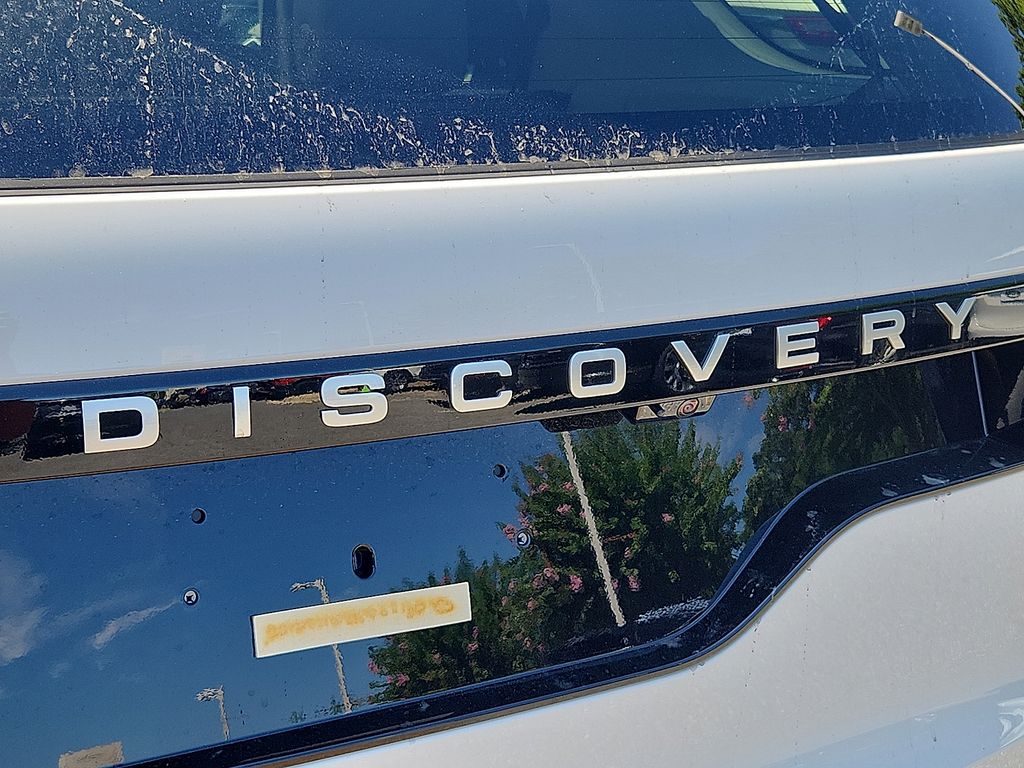 Thumbnail: 2025 Land Rover Discovery - 12