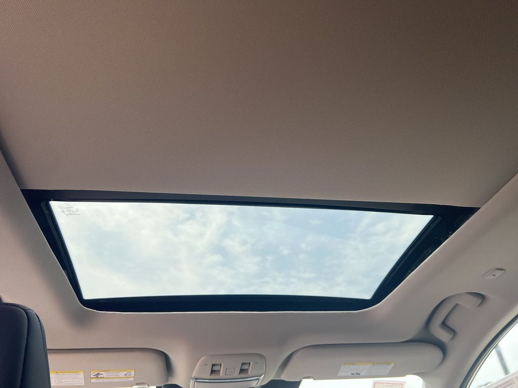 2025 Champagne Silver Metallic Nissan Murano SL AWD SUV