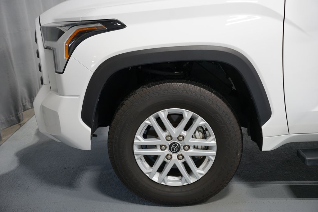 Thumbnail: 2024 Toyota Tundra - 5