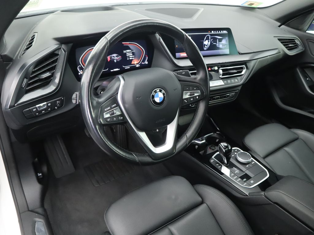 Thumbnail: 2022 BMW 2 Series - 9