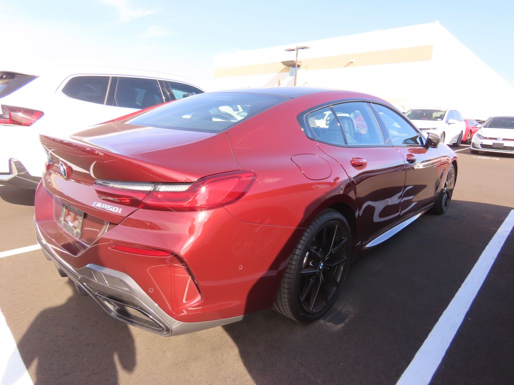 Thumbnail: 2023 BMW 8 Series - 3