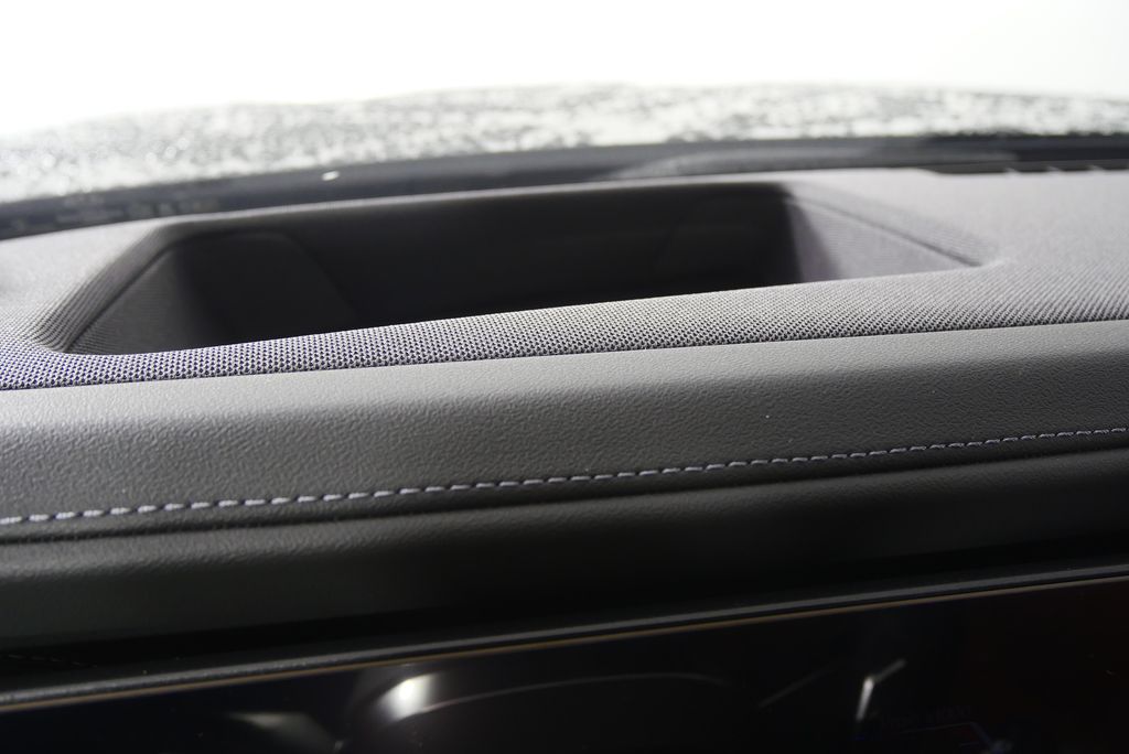 Thumbnail: 2026 BMW 7 Series - 23