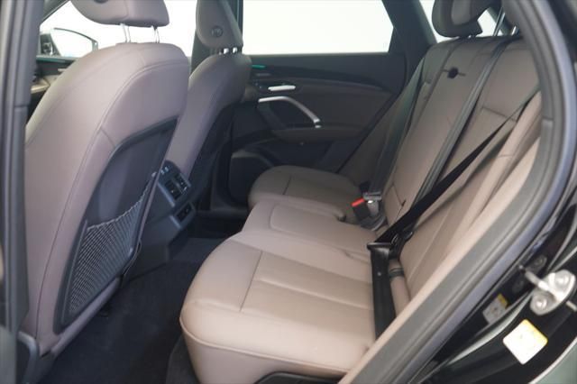 Thumbnail: 2025 Audi Q5 - 7