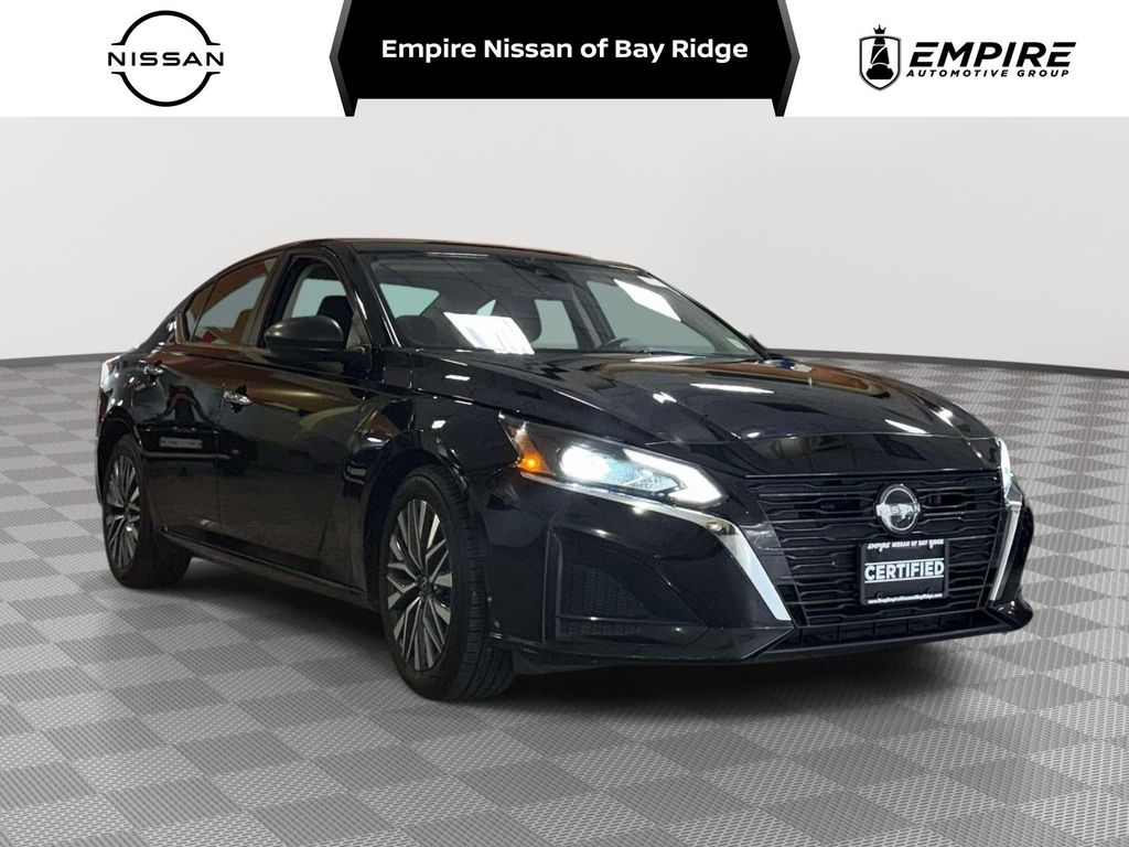 Super Black 2024 Nissan Altima Sedan Front-Wheel Drive Continuously Variable Transmission