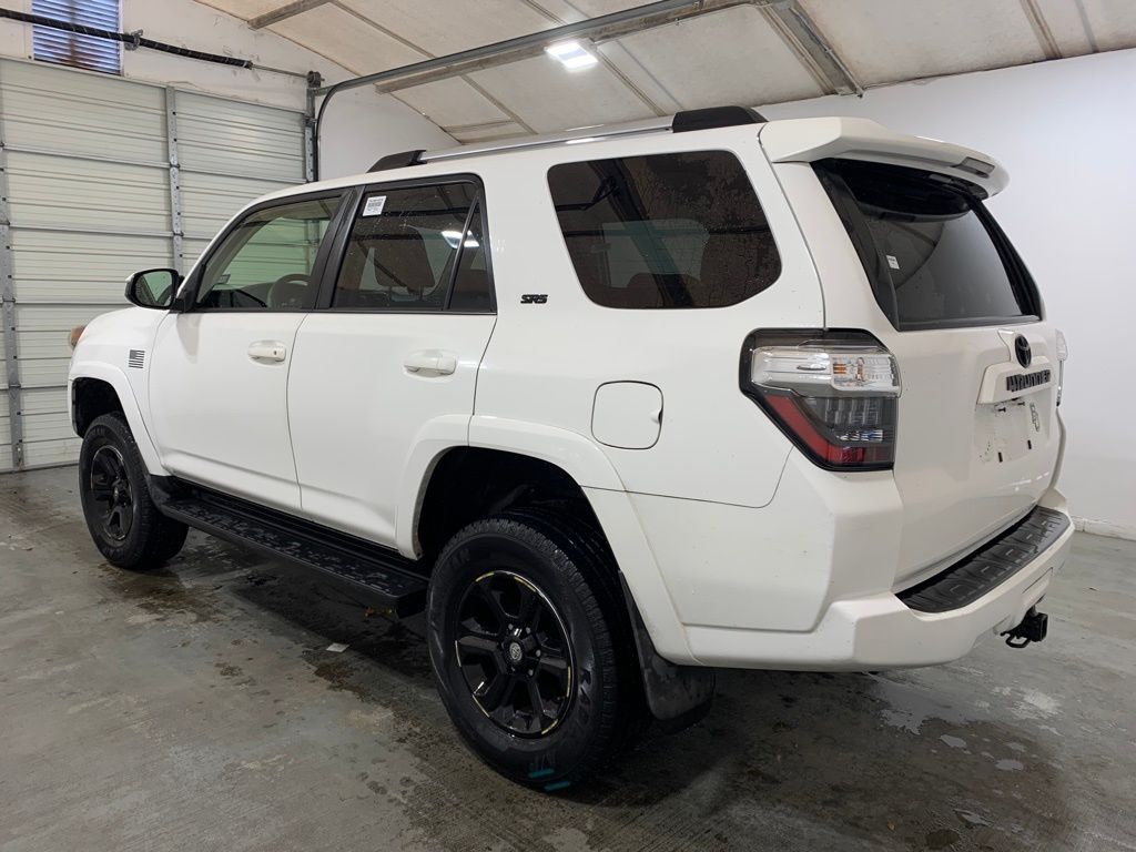 2020 Toyota 4Runner SR5 5