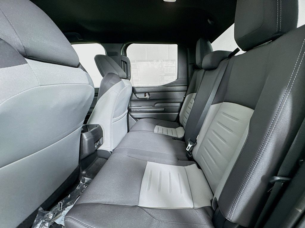 2025 Toyota Tacoma TRD Off Road - Photo 18