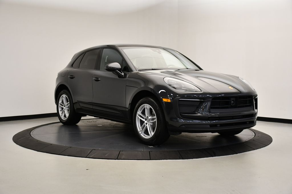 Thumbnail: 2025 Porsche Macan - 9