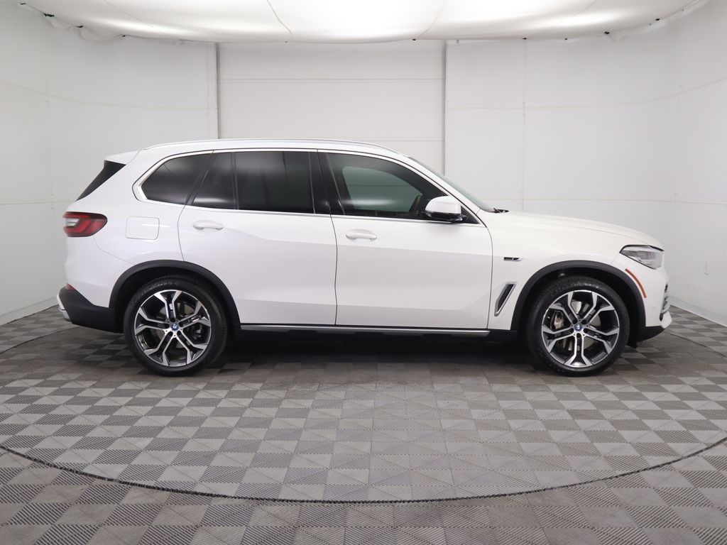 Thumbnail: 2022 BMW X5 - 4