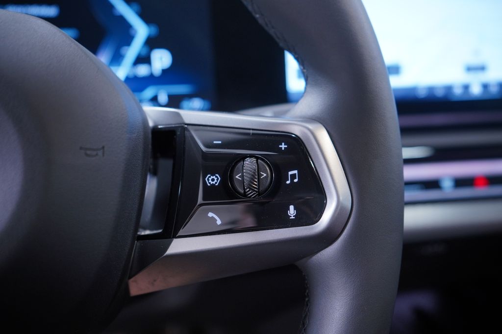 Thumbnail: 2024 BMW i5 - 20