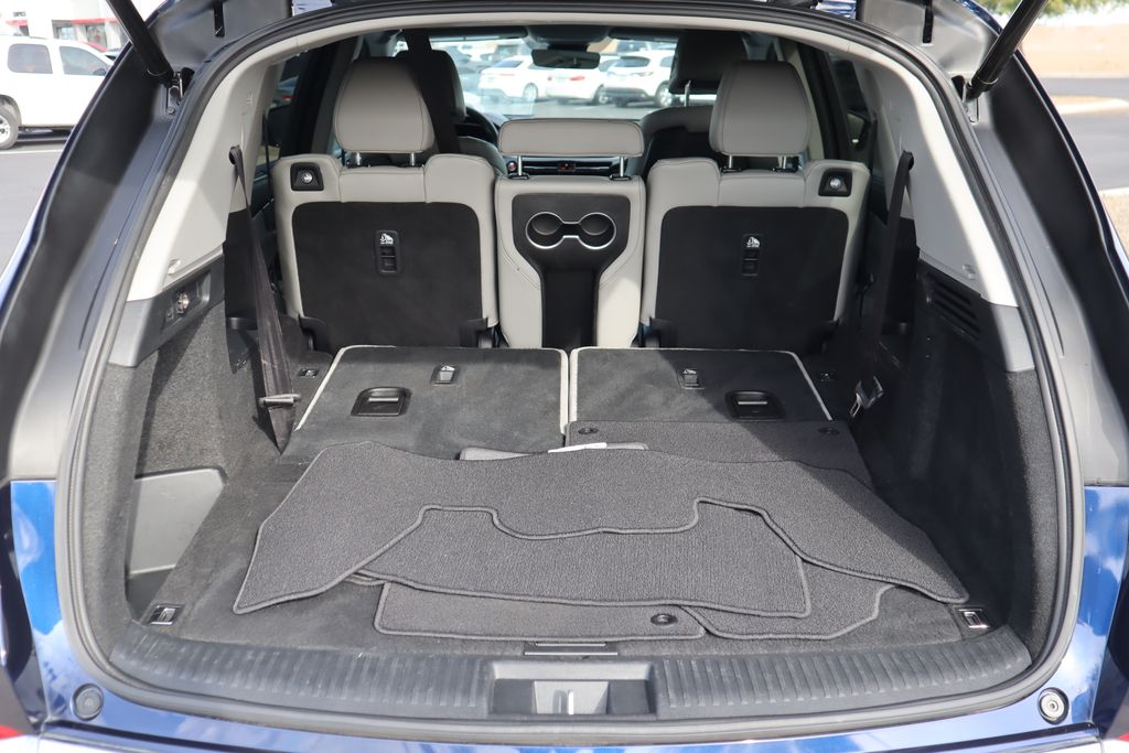 Thumbnail: 2023 Acura MDX - 28