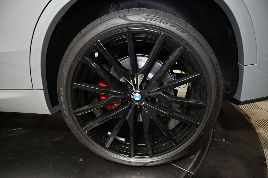 Thumbnail: 2026 BMW X5 - 12