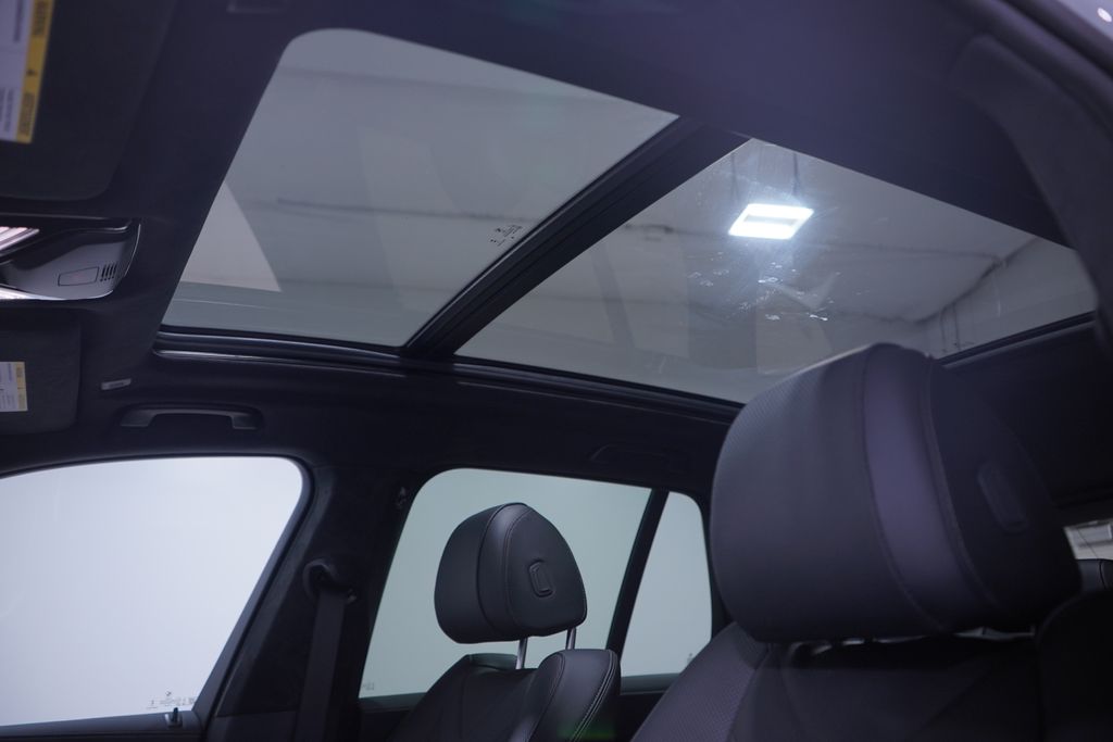 Thumbnail: 2026 BMW X5 - 8