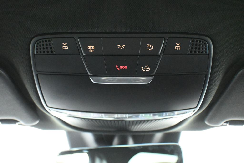 Thumbnail: 2022 Mercedes-Benz GLC - 19