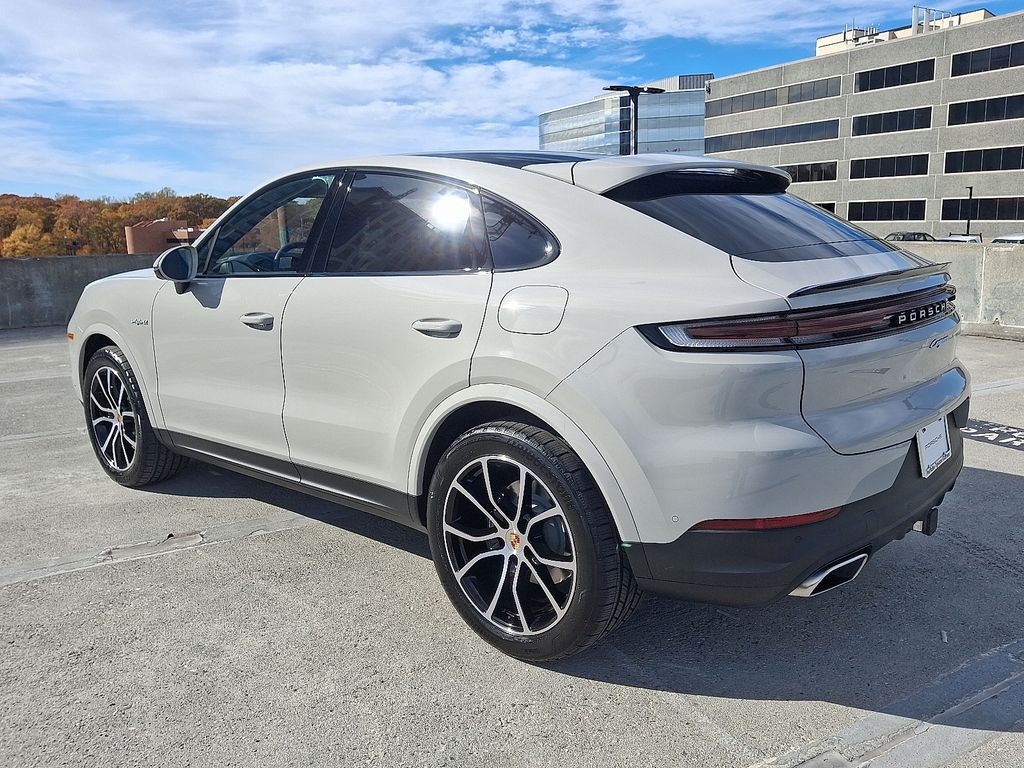 Thumbnail: 2026 Porsche  - 3