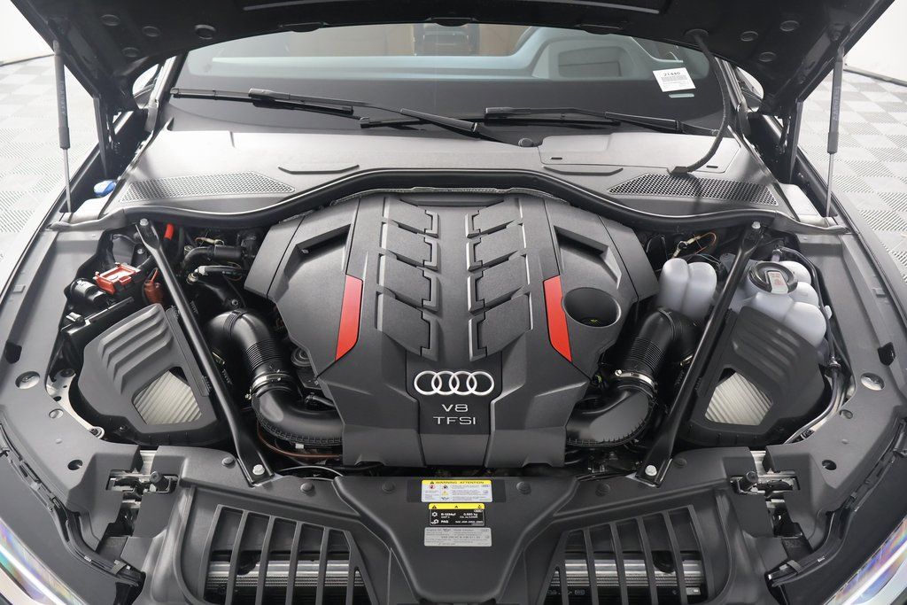 2025 Audi S8 4.0T 9