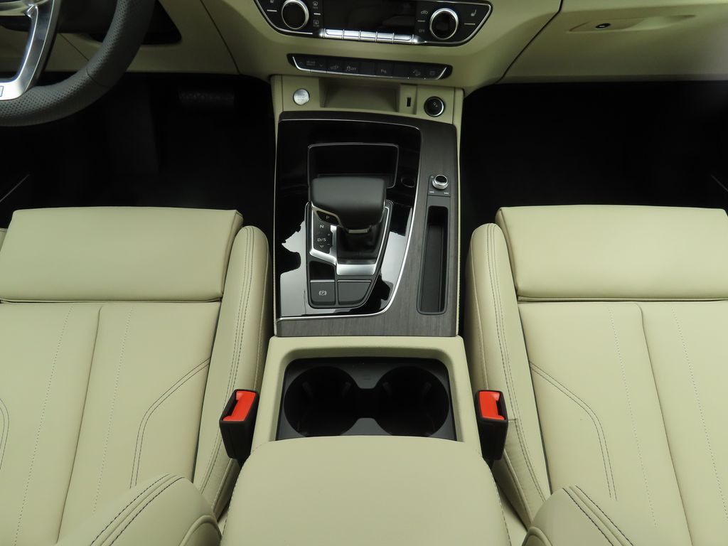 2025 Audi Q5  16