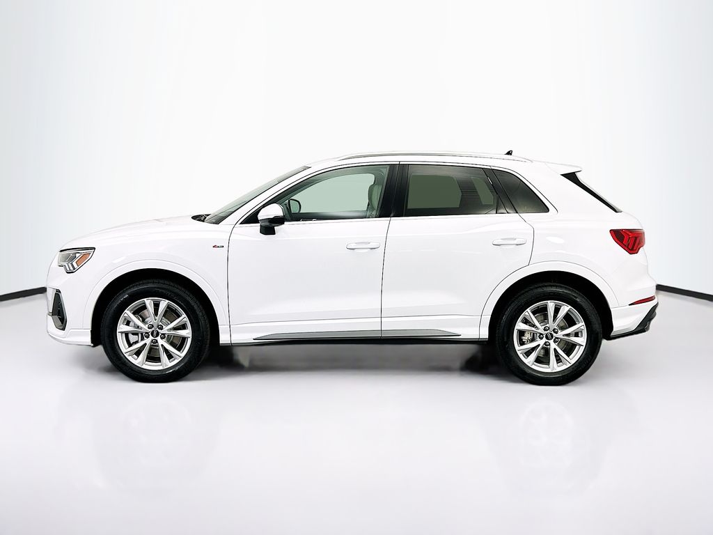 Thumbnail: 2025 Audi Q3 - 8