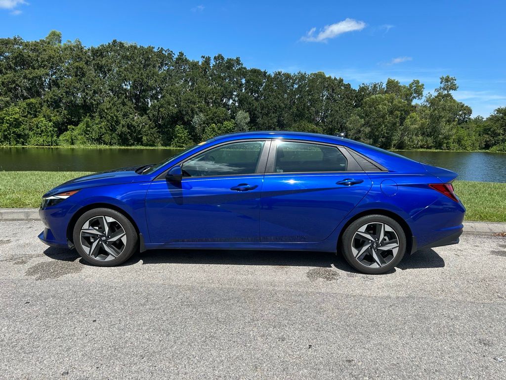 Thumbnail: 2023 Hyundai Elantra - 2