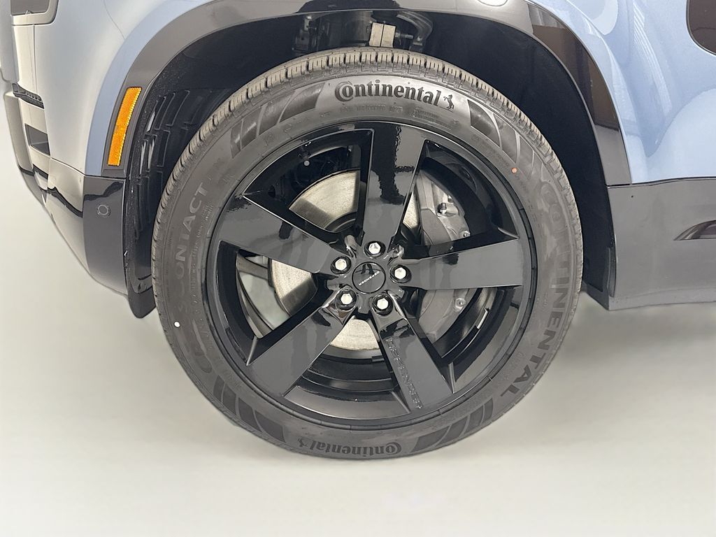 Thumbnail: 2026 Land Rover Defender - 32