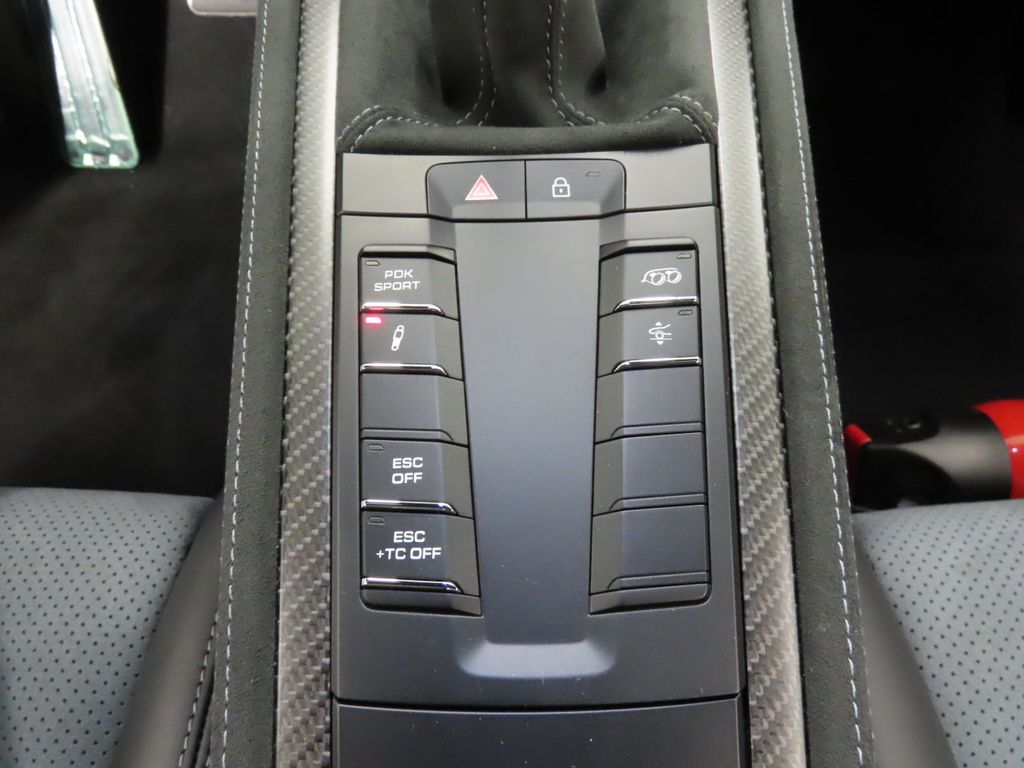 Thumbnail: 2025 Porsche 718 Cayman - 31