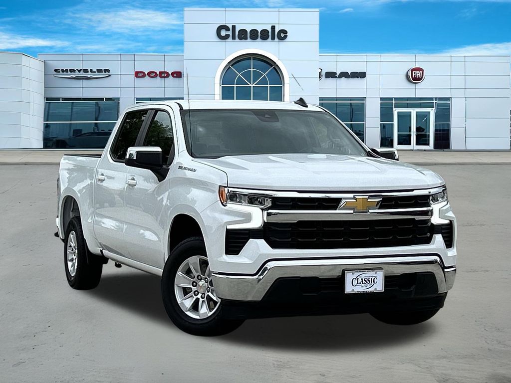 Summit White 2025 Chevrolet Silverado 1500 LT Crew Cab RWD Pickup Truck 4X2 Automatic