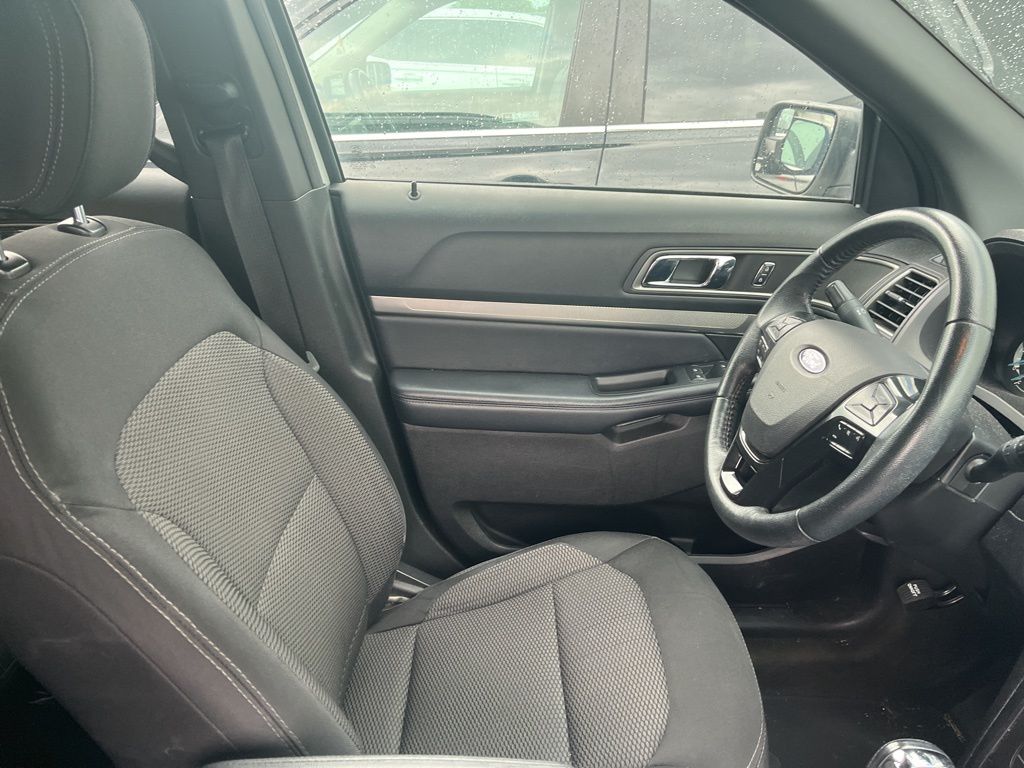 2018 Ford Explorer XLT 4