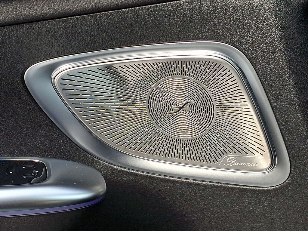 2025 Mercedes-Benz C-Class C 300 19