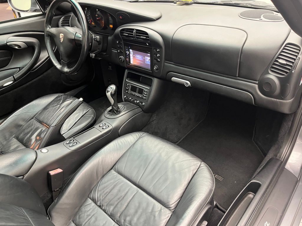 Thumbnail: 2002 Porsche 911 - 26