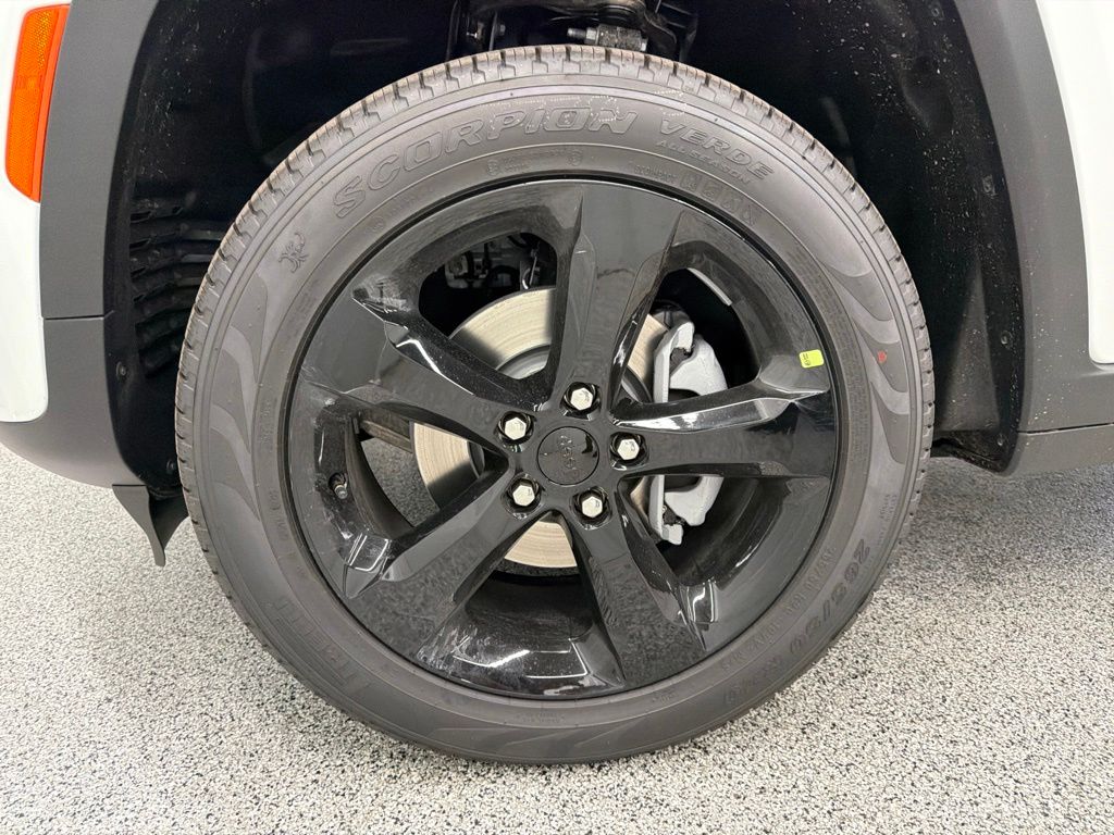 2026 Jeep Grand Cherokee Limited - 9