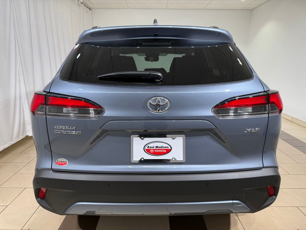Thumbnail: 2026 Toyota Corolla Cross - 4