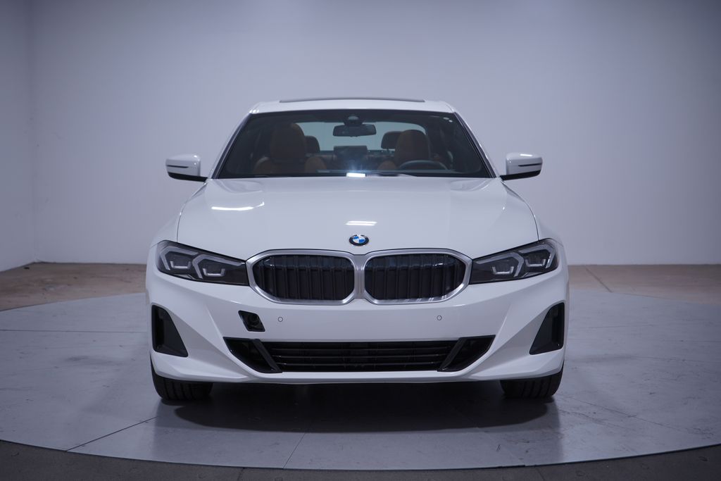 Thumbnail: 2025 BMW 3 Series - 4