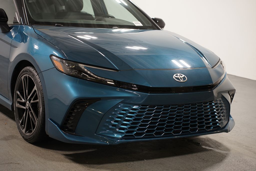 Thumbnail: 2025 Toyota Camry - 4