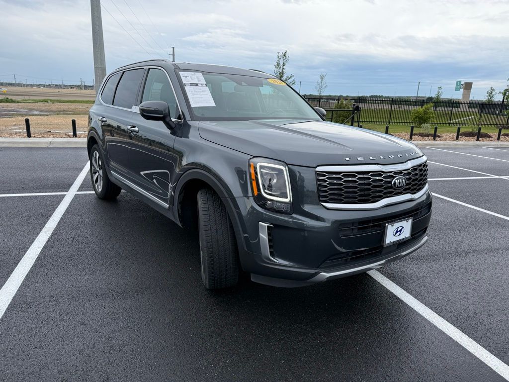 Thumbnail: 2021 Kia Telluride - 3