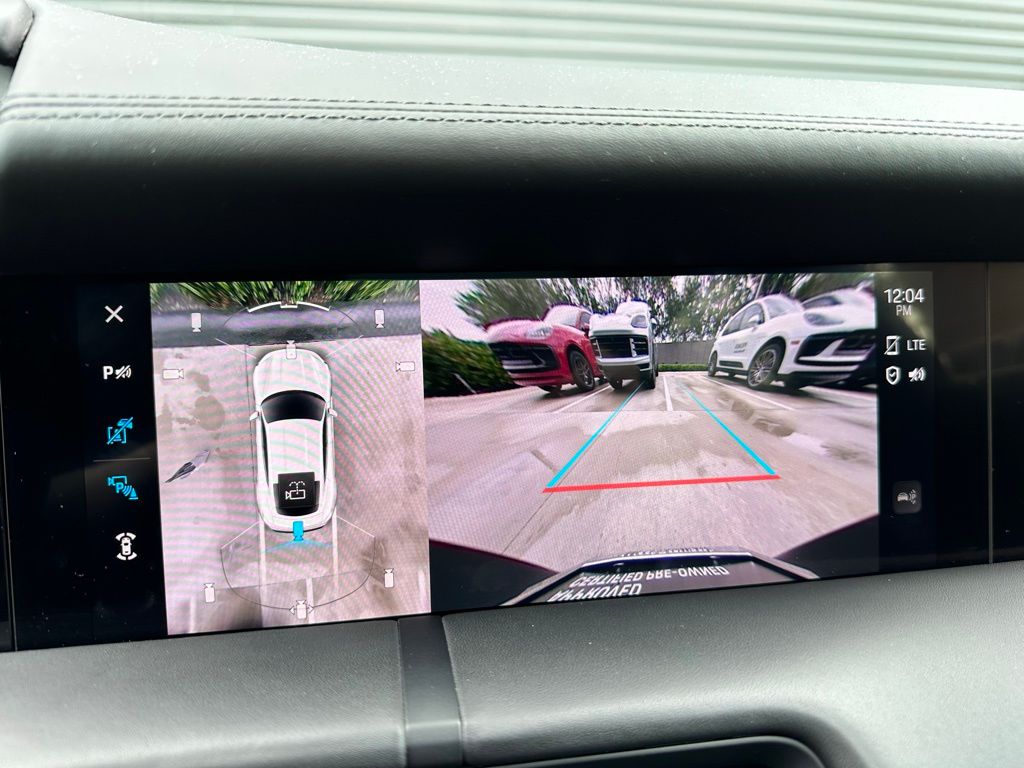 Thumbnail: 2023 Porsche Taycan - 30