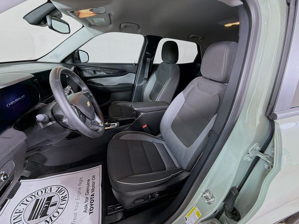 Used 2025 Chevrolet TrailBlazer SUV