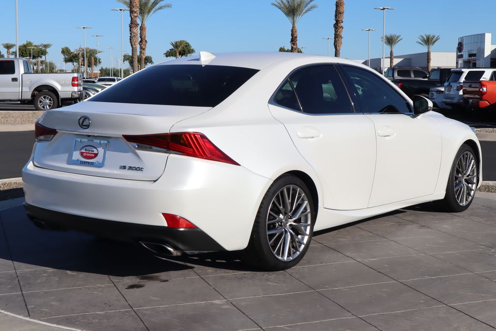 Thumbnail: 2017 Lexus IS - 5