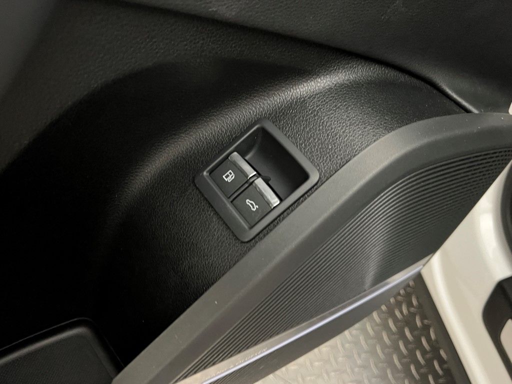 Thumbnail: 2023 Audi Q5 - 26