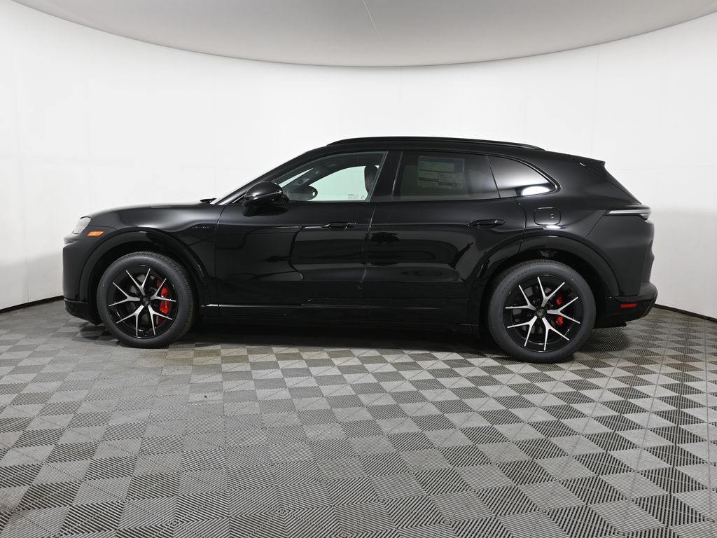 Thumbnail: 2026 Porsche Cayenne - 2
